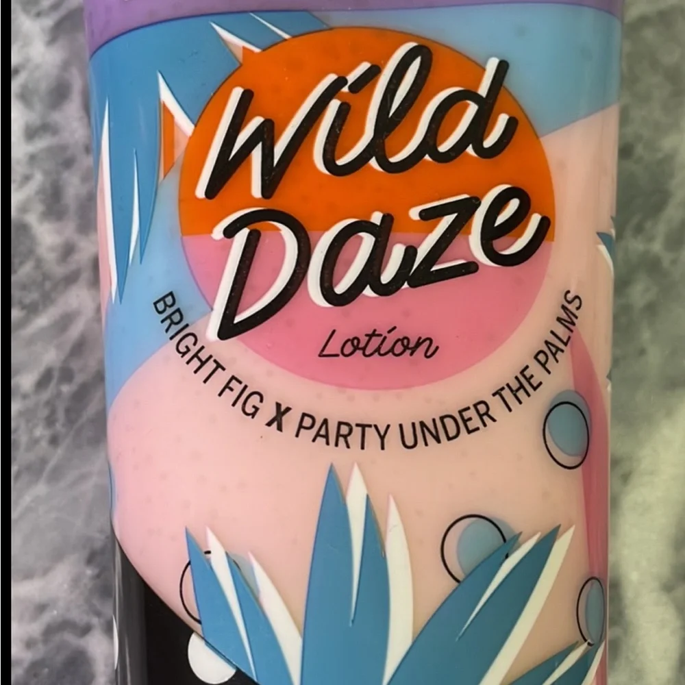 New Victorias Secret Pink Body‎ Lotion Wild Haze
